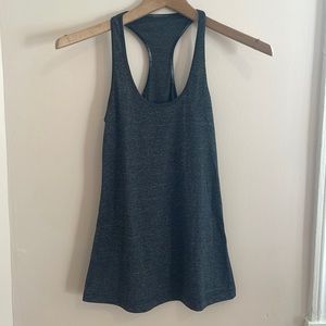 lululemon Cool Racerback. Size 4. Heathered Black